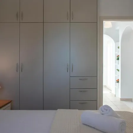 αggelos Paros * Naousa (Paros)