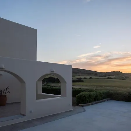 αggelos Paros Naousa (Paros)